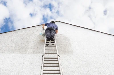 Peinture extérieure à Chivres — façades et ravalement